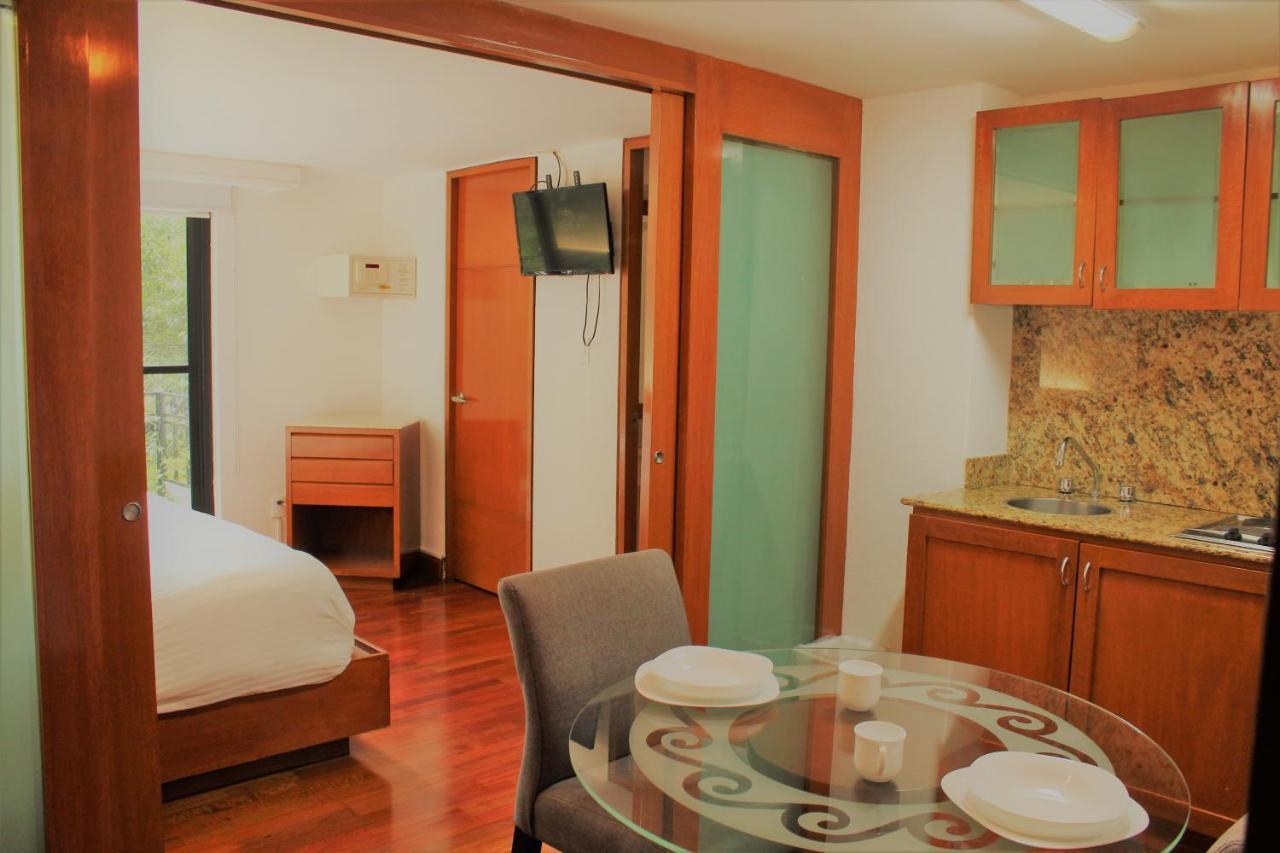 Condesa Suites Мехико Экстерьер фото